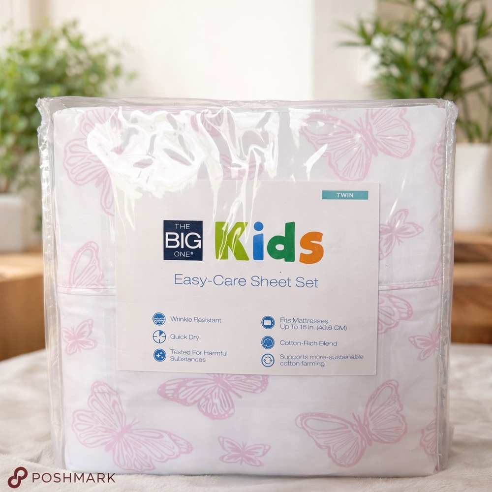 The Big One Kids - Twin Size Sheet Set - Butterfly Design - New in Package
